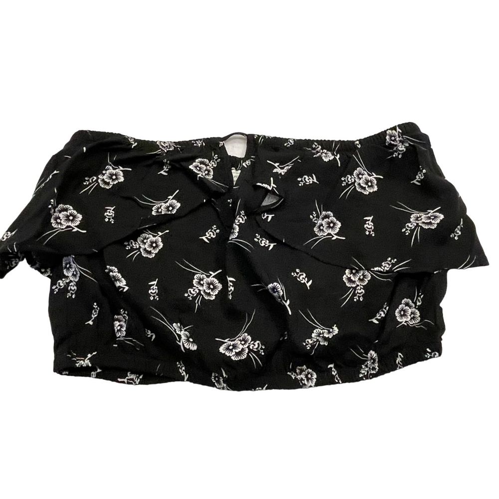 Good Luck Gem Tube Crop Top Medium Black Floral Ruffle Flounce Keyhole Strapless